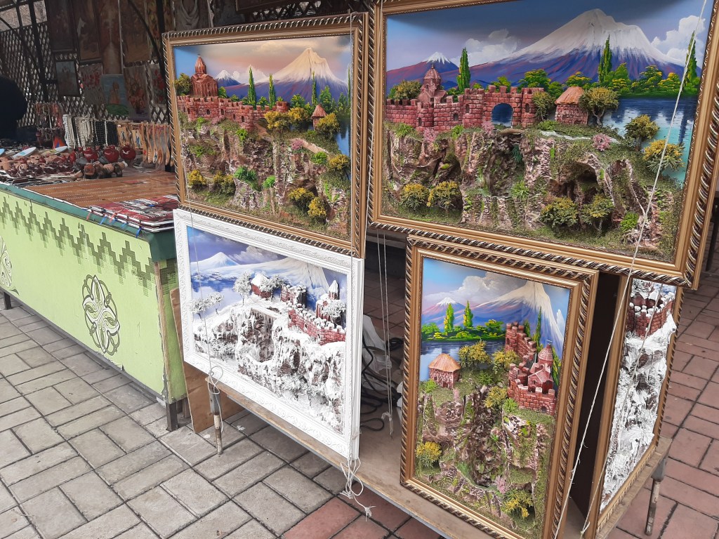 3d paintings vernissage market yerevan