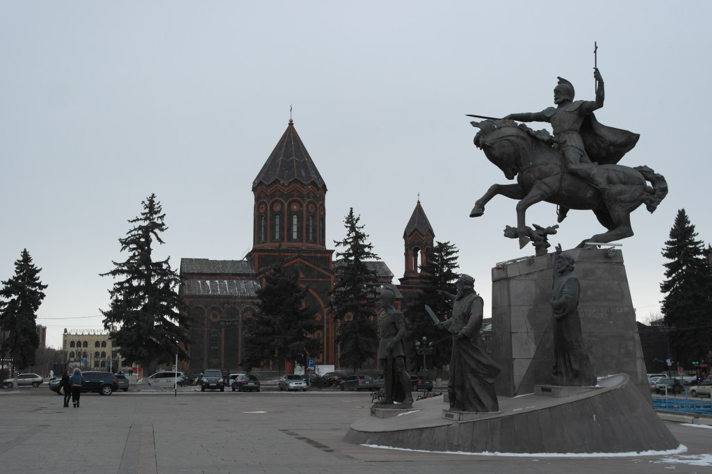 gyumri statue church 