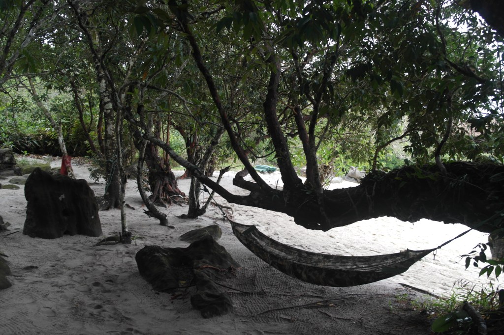 koh rong samloem hidden hammock